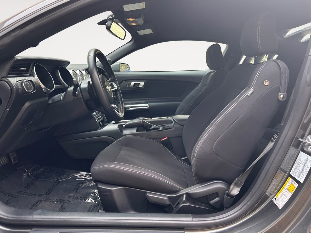 Used 2020 Ford Mustang Coupe image 6