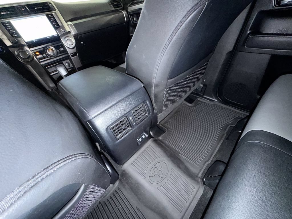 Used 2022 Toyota 4Runner SR5 Premium w/ Moonroof Package AWD/4WD image 22