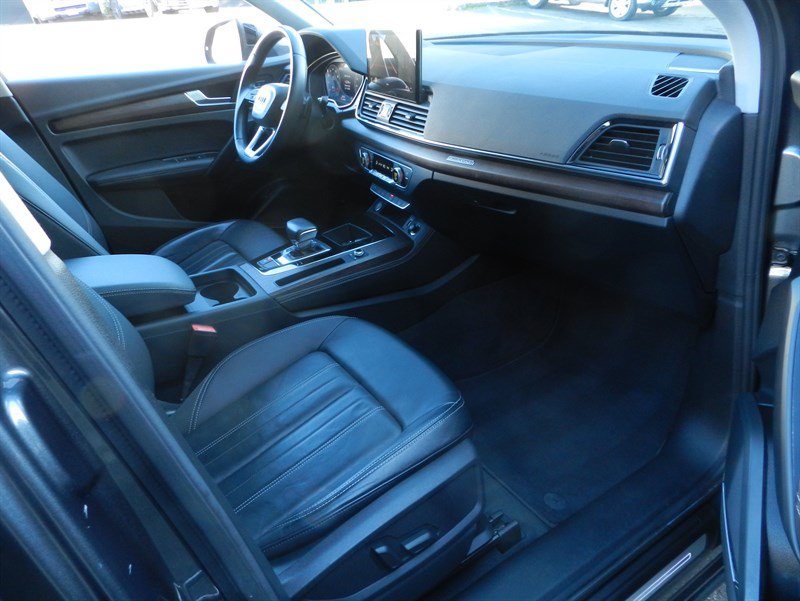Used 2023 Audi Q5 2.0T Premium Plus w/ Premium Plus Package AWD/4WD image 22