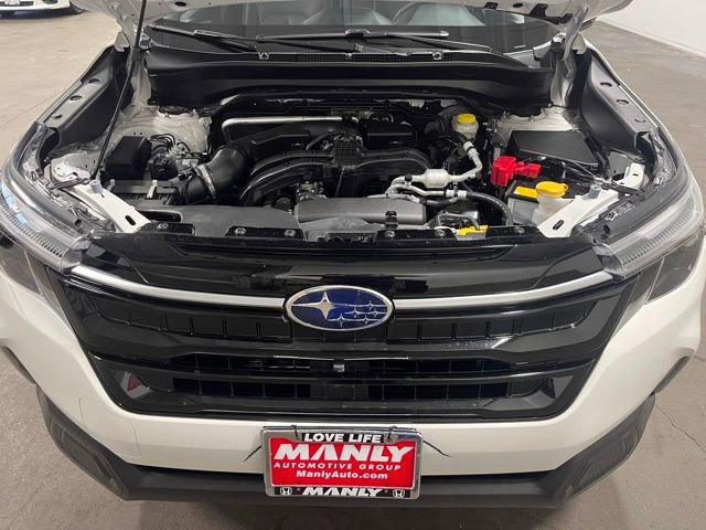 Used 2025 Subaru Forester Touring w/ Popular Package - Touring image 9
