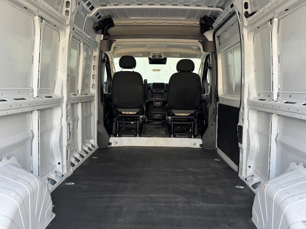 Used 2025 RAM ProMaster 2500 w/ Convenience Group image 25