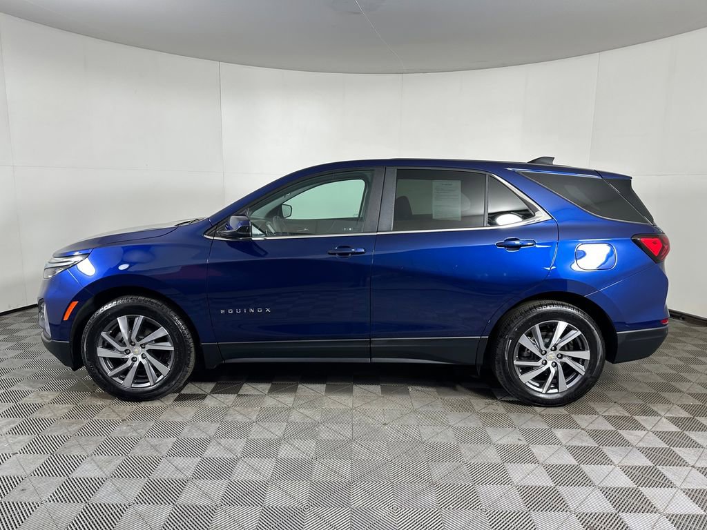 Used 2023 Chevrolet Equinox LT FWD image 2