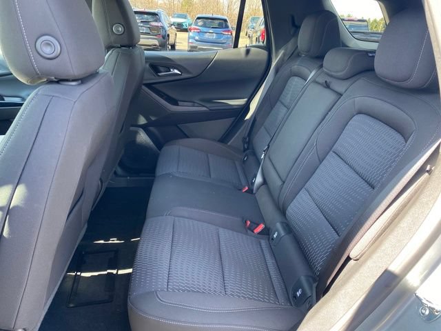 Used 2026 Chevrolet Equinox LT AWD/4WD image 17