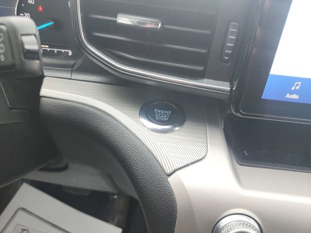 Used 2022 Ford Explorer XLT w/ Equipment Group 202A image 30