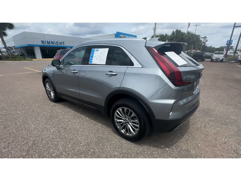 Used 2024 Cadillac XT4 Premium Luxury FWD image 4