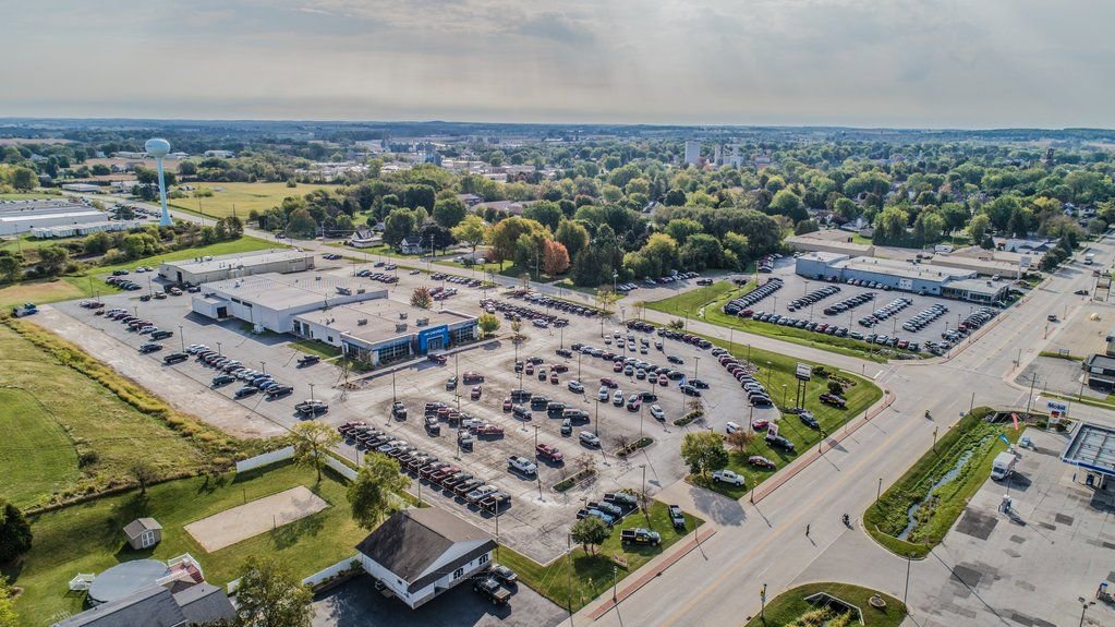 Used 2023 Buick Enclave Essence w/ Sport Touring Edition image 46