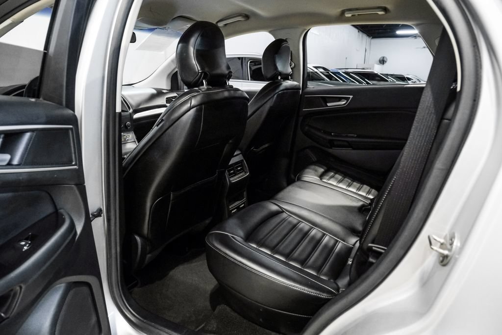 Used 2019 Ford Edge SEL w/ Equipment Group 201A FWD image 38