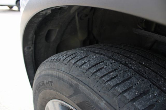 Used 2023 Nissan Pathfinder S image 11