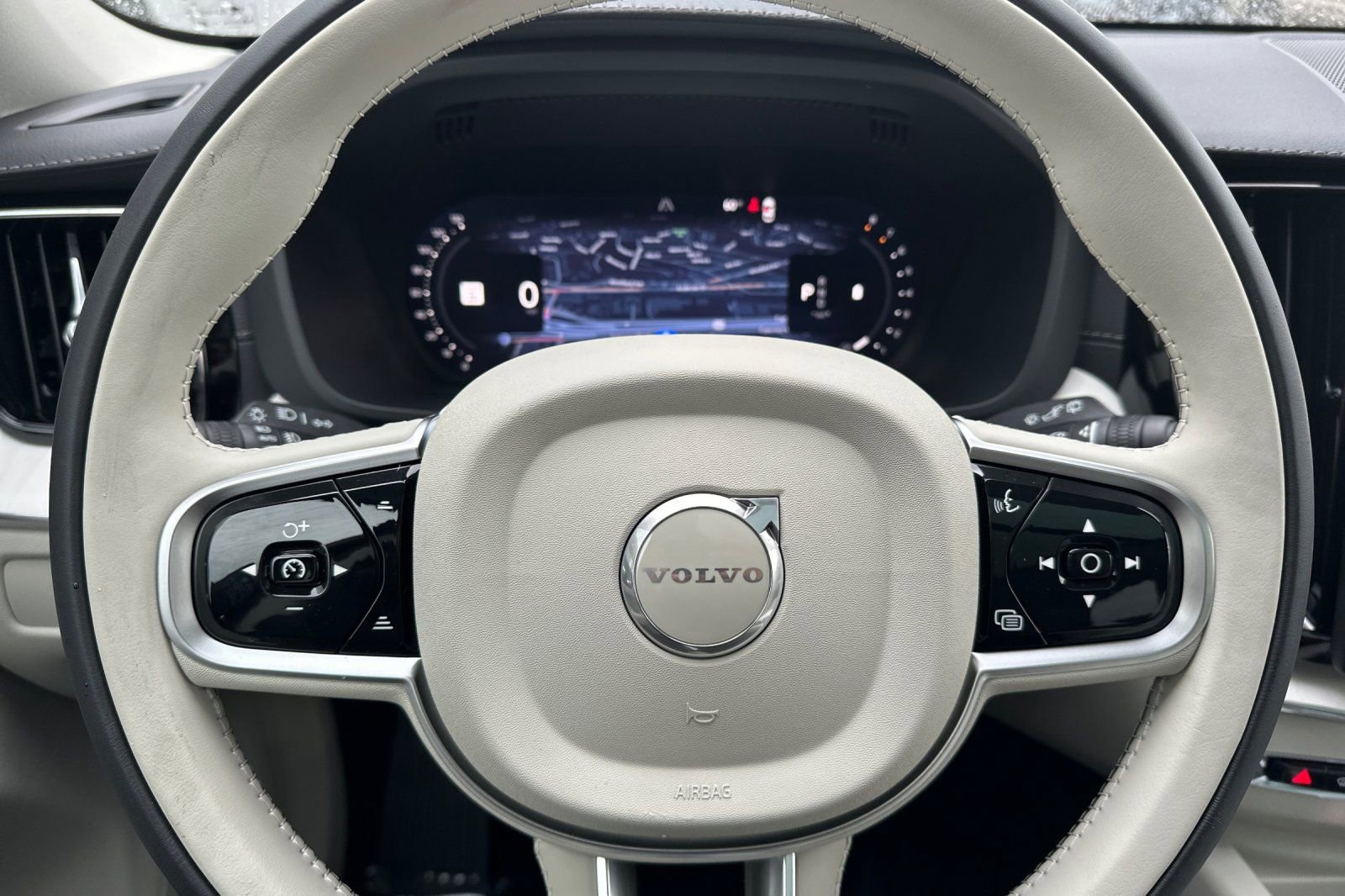 New 2026 Volvo XC60 B5 Ultra w/ Protection Package Premier image 25