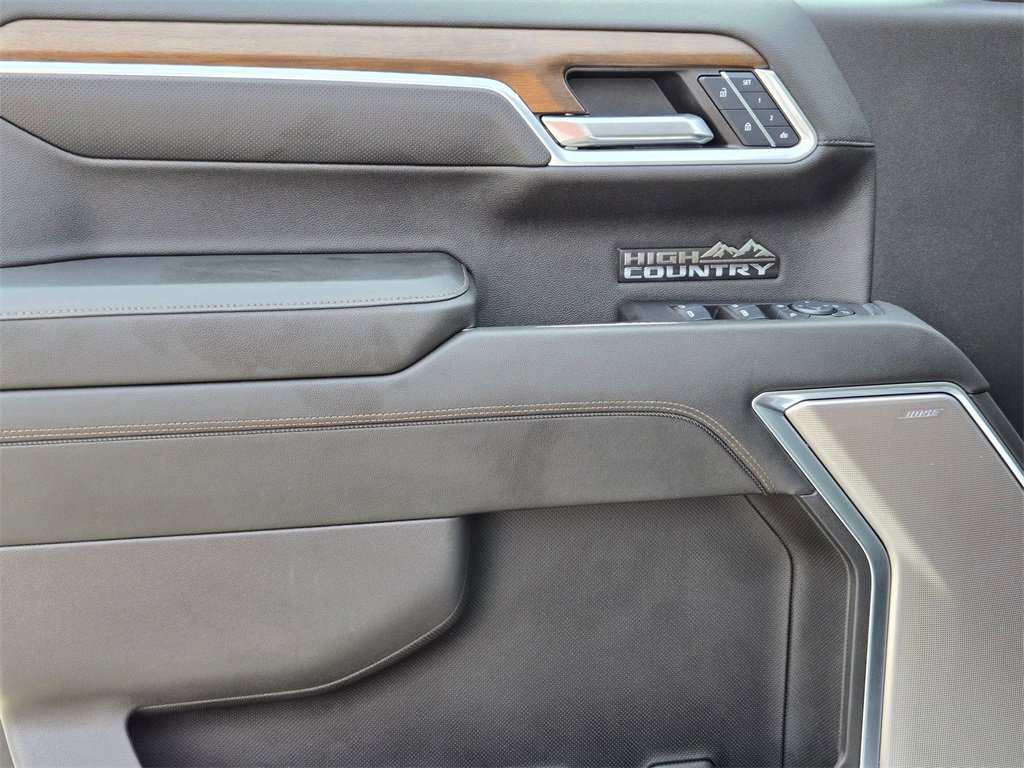 Used 2024 Chevrolet Silverado 1500 High Country w/ Technology Package image 11