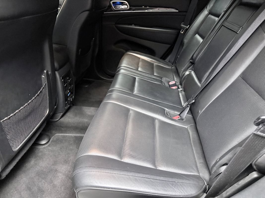 Used 2018 Jeep Grand Cherokee Overland AWD/4WD image 13