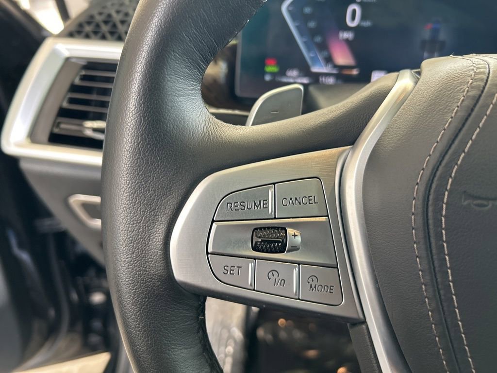 Used 2025 BMW X7 xDrive40i image 74