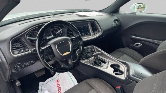 Used 2021 Dodge Challenger SXT RWD image 15