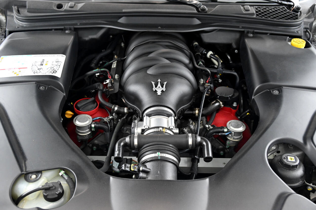 Used 2014 Maserati GranTurismo Sport image 16