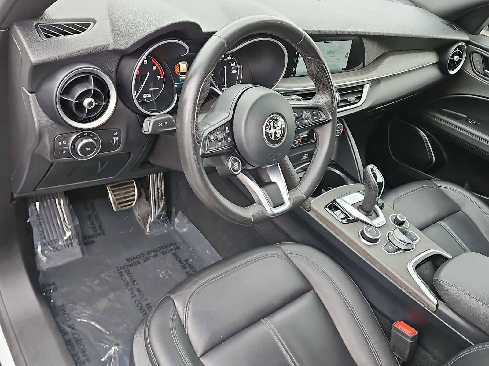 Used 2022 Alfa Romeo Stelvio Ti image 10