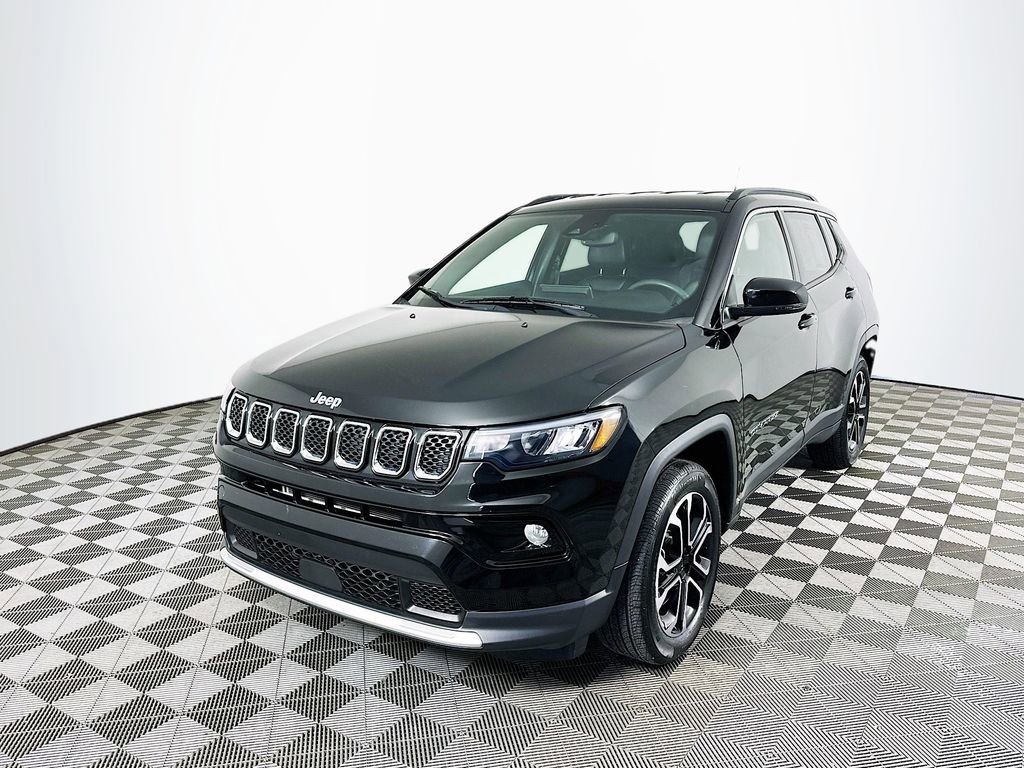 Used 2024 Jeep Compass Limited image 5