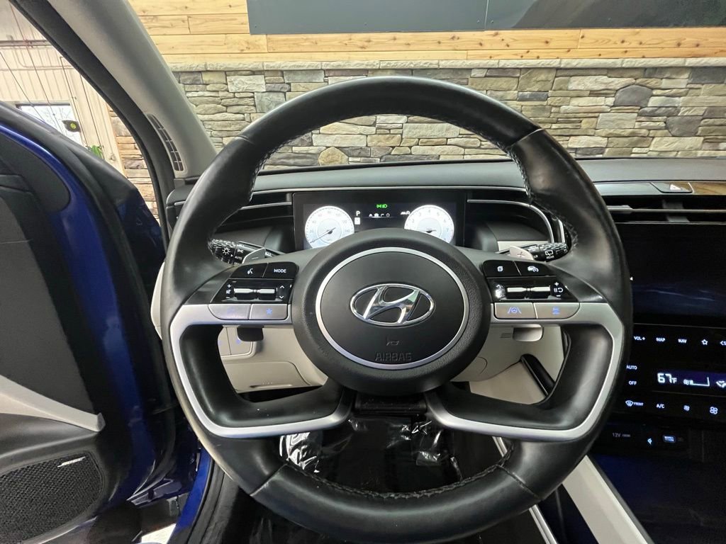 Certified 2022 Hyundai Tucson Limited AWD/4WD image 16