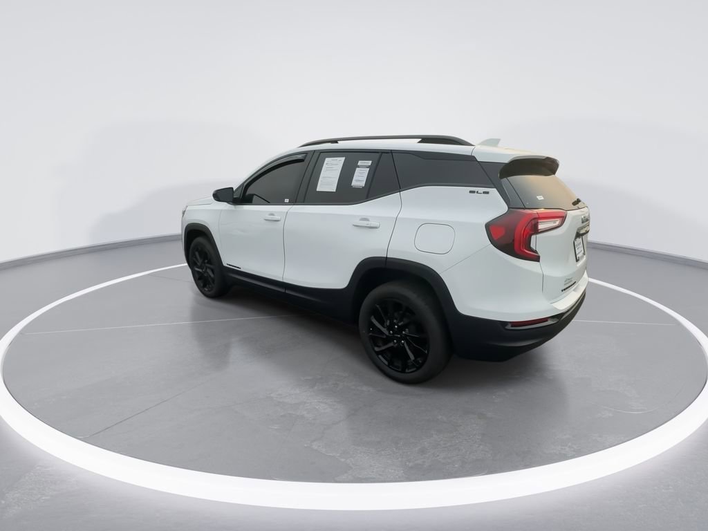Used 2023 GMC Terrain SLE w/ Elevation Edition image 6