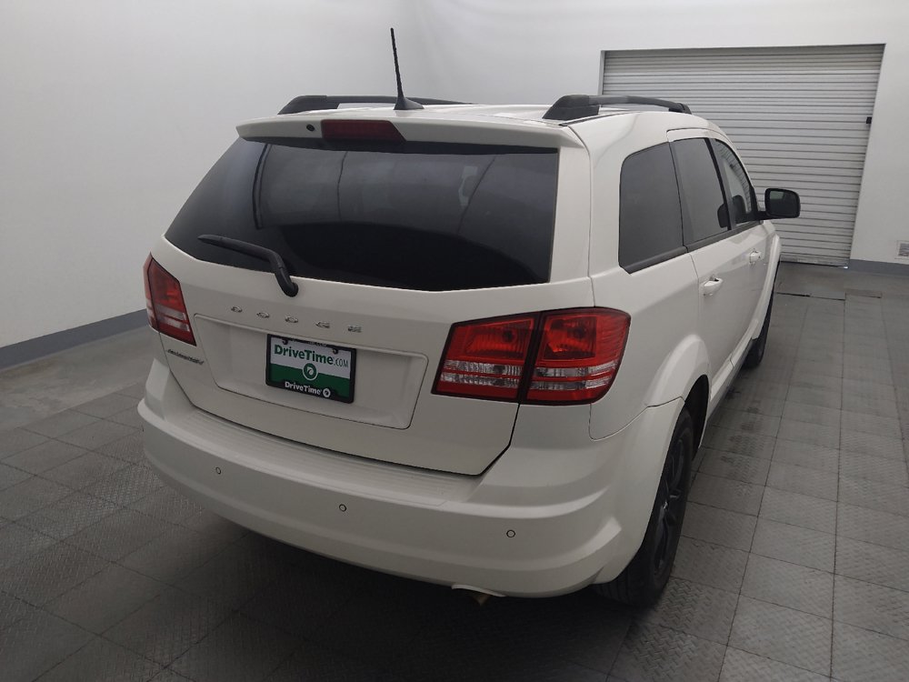 Used 2020 Dodge Journey SE w/ SE Popular Equipment Group FWD image 7