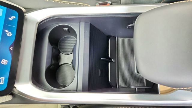 Used 2024 Lucid Air Pure RWD image 54