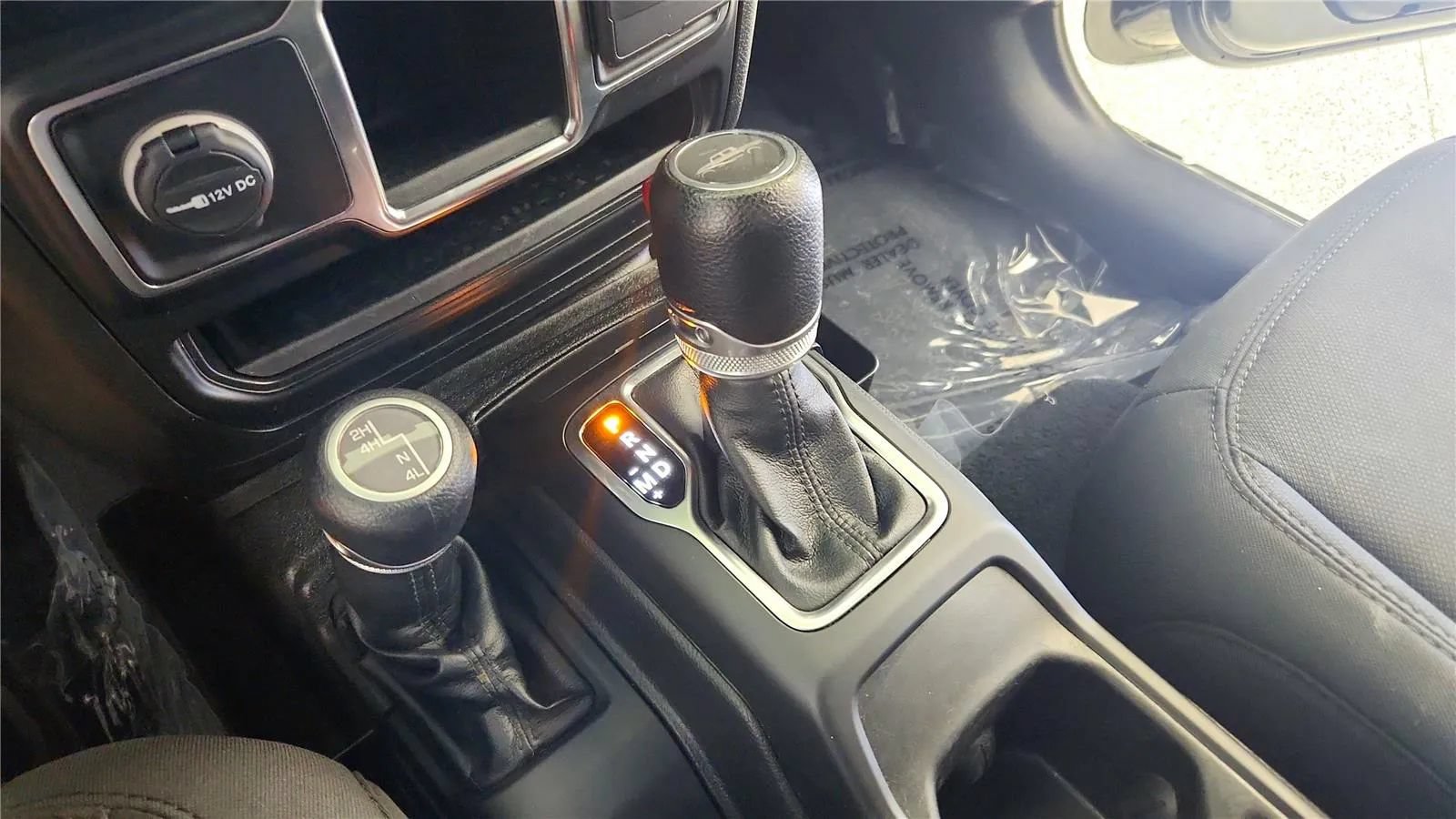 Used 2022 Jeep Gladiator Sport AWD/4WD image 28