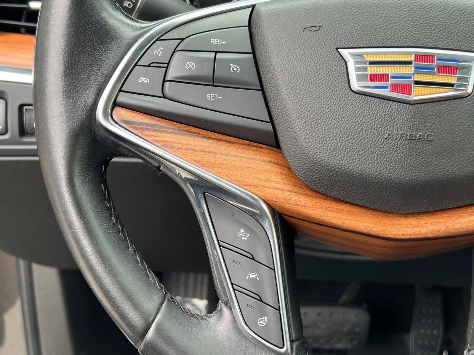 Used 2020 Cadillac XT5 Premium Luxury FWD image 25