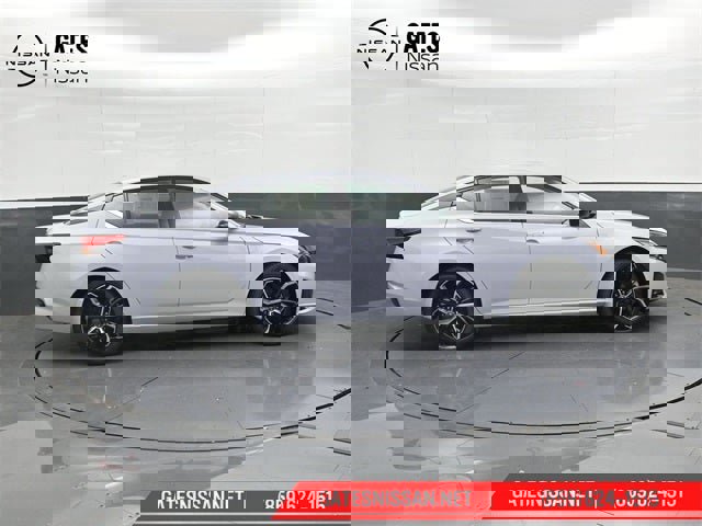 New 2025 Nissan Altima 2.5 SR w/ SR Premium Package image 3