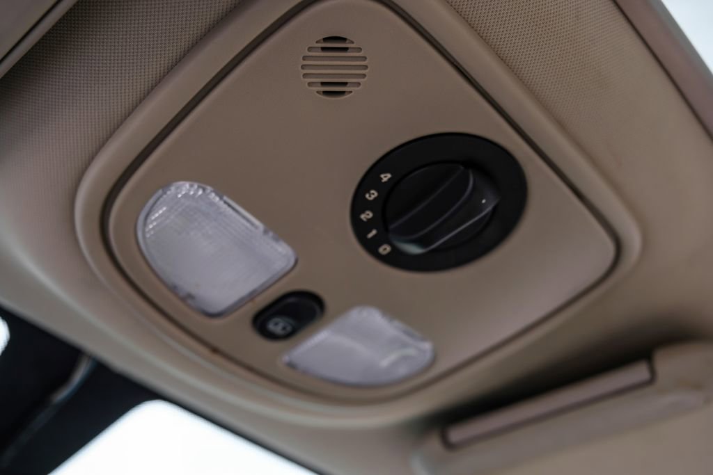 Used 2007 Pontiac G6 GT w/ Premium Package FWD image 32