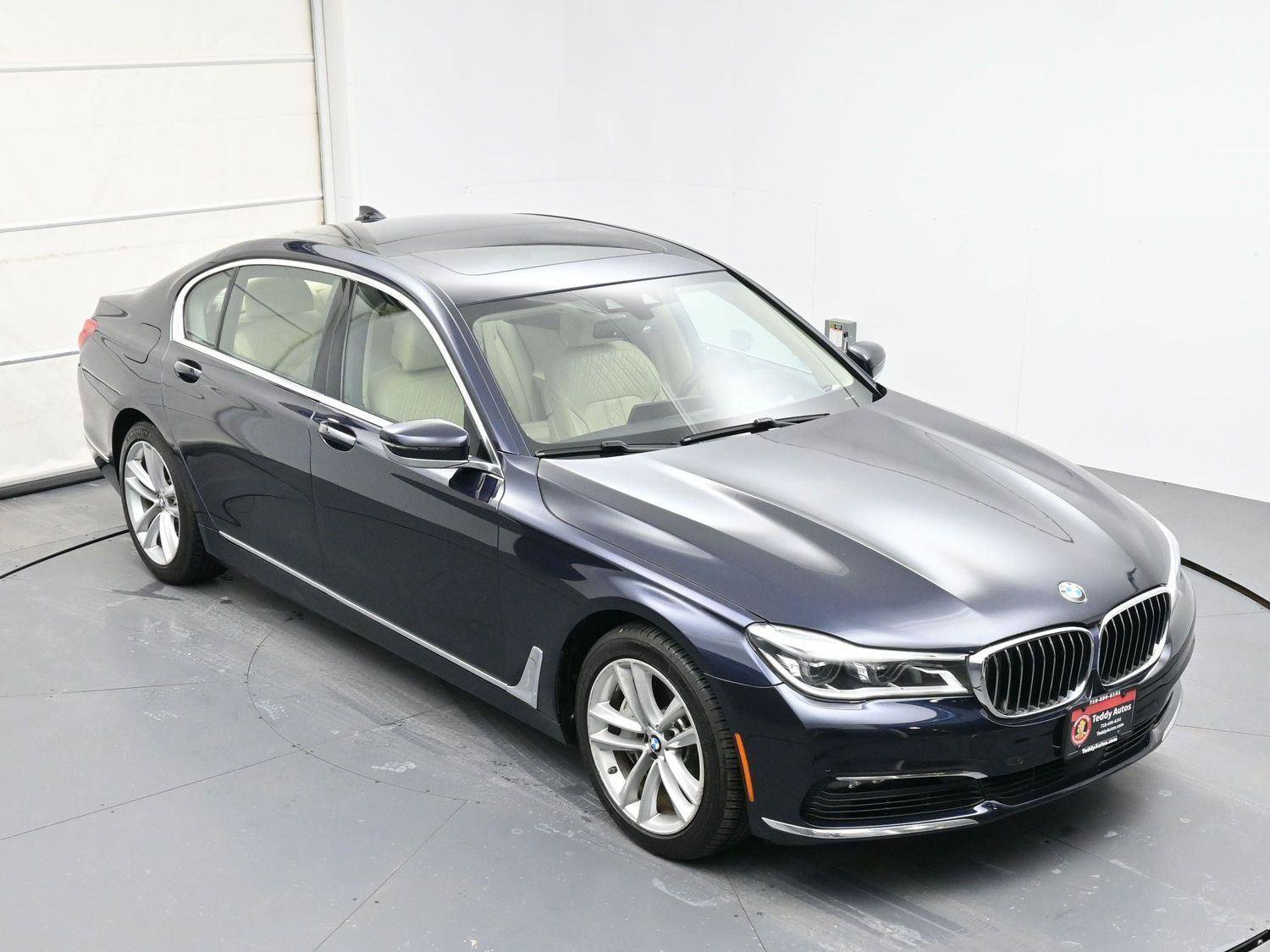 Used 2018 BMW 750i xDrive image 41
