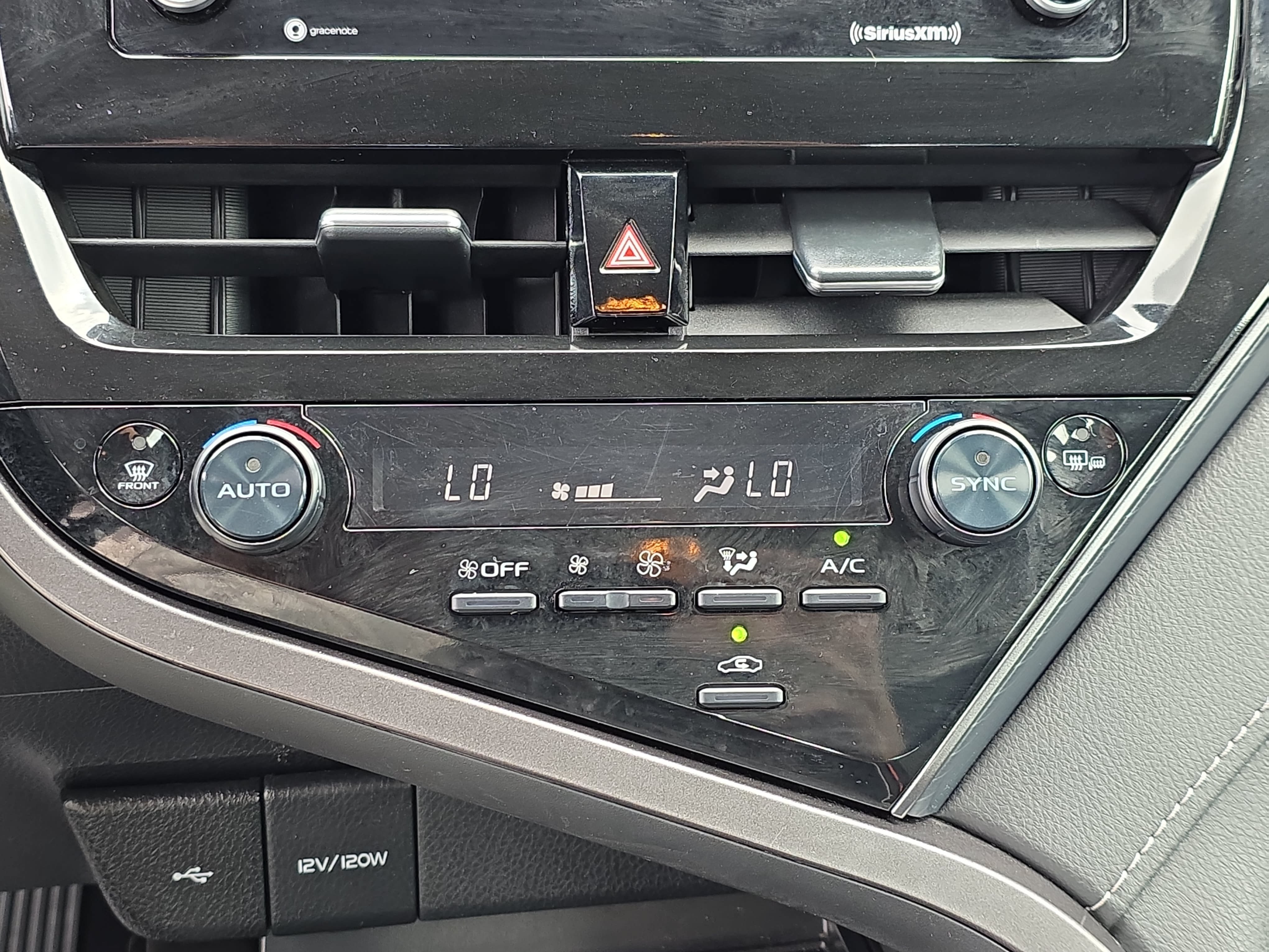 Used 2024 Toyota Camry SE FWD image 21