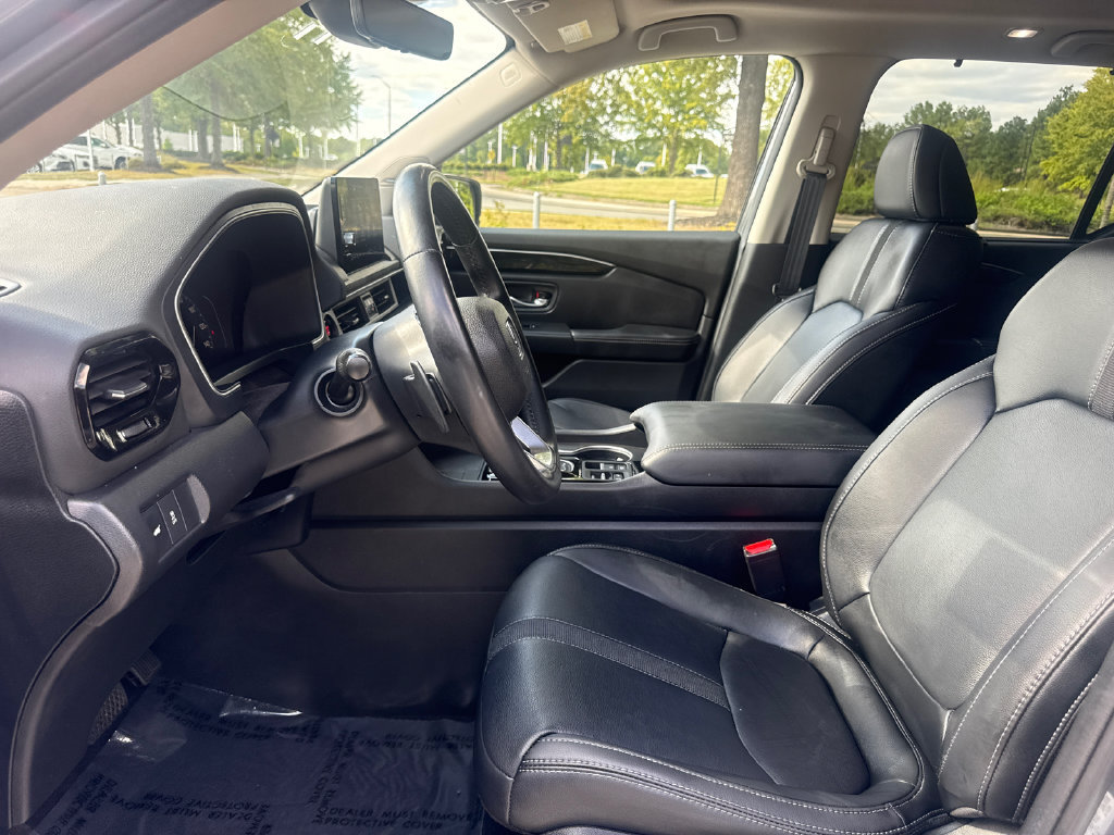 Certified 2024 Honda Pilot Touring image 13