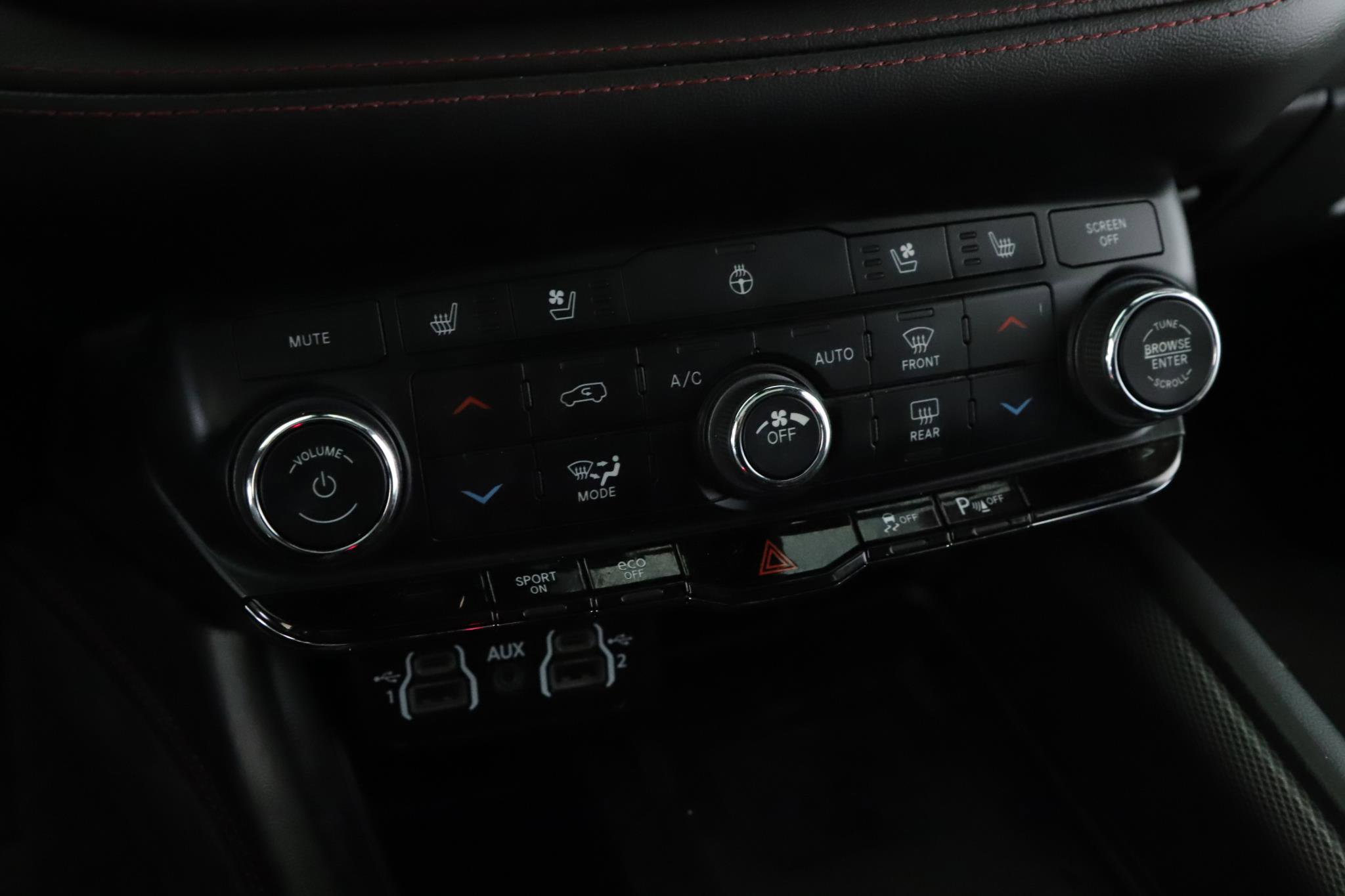 Used 2021 Dodge Durango R/T w/ Blacktop Package image 16