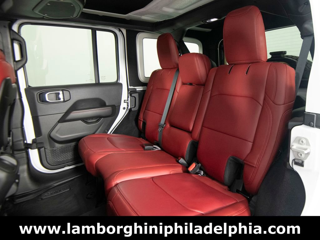 Used 2024 Jeep Wrangler Rubicon 392 image 32