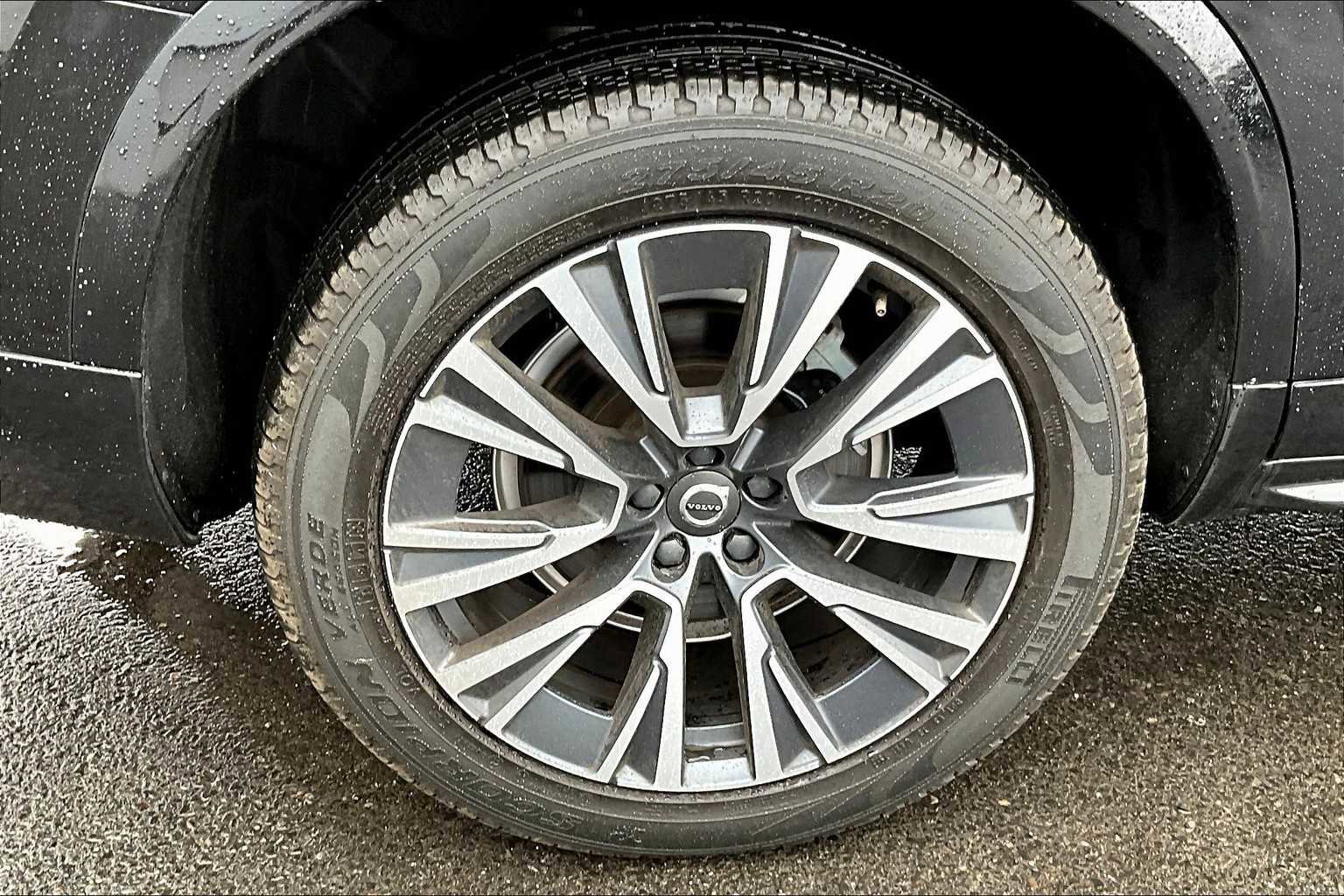 Used 2022 Volvo XC90 T6 Momentum w/ Climate Package image 35