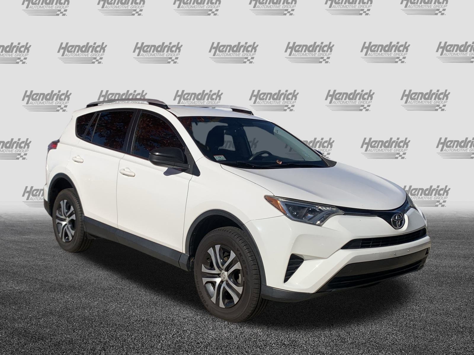 Used 2016 Toyota RAV4 LE image 2