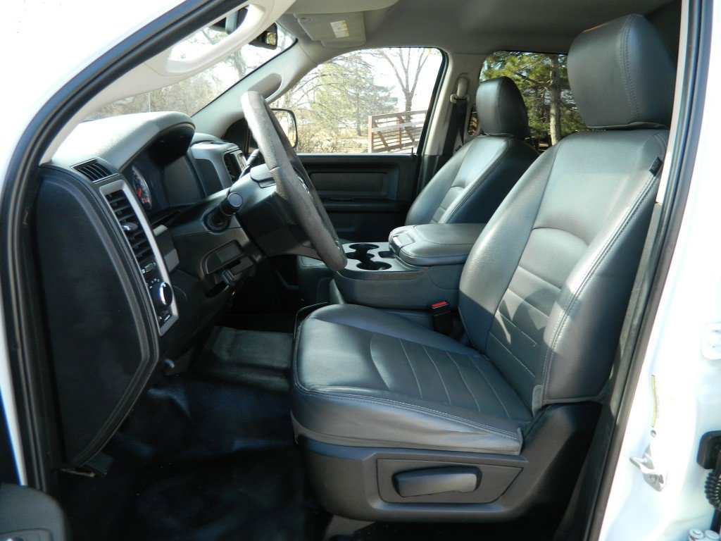 Used 2018 RAM 2500 Tradesman w/ Chrome Appearance Group image 13