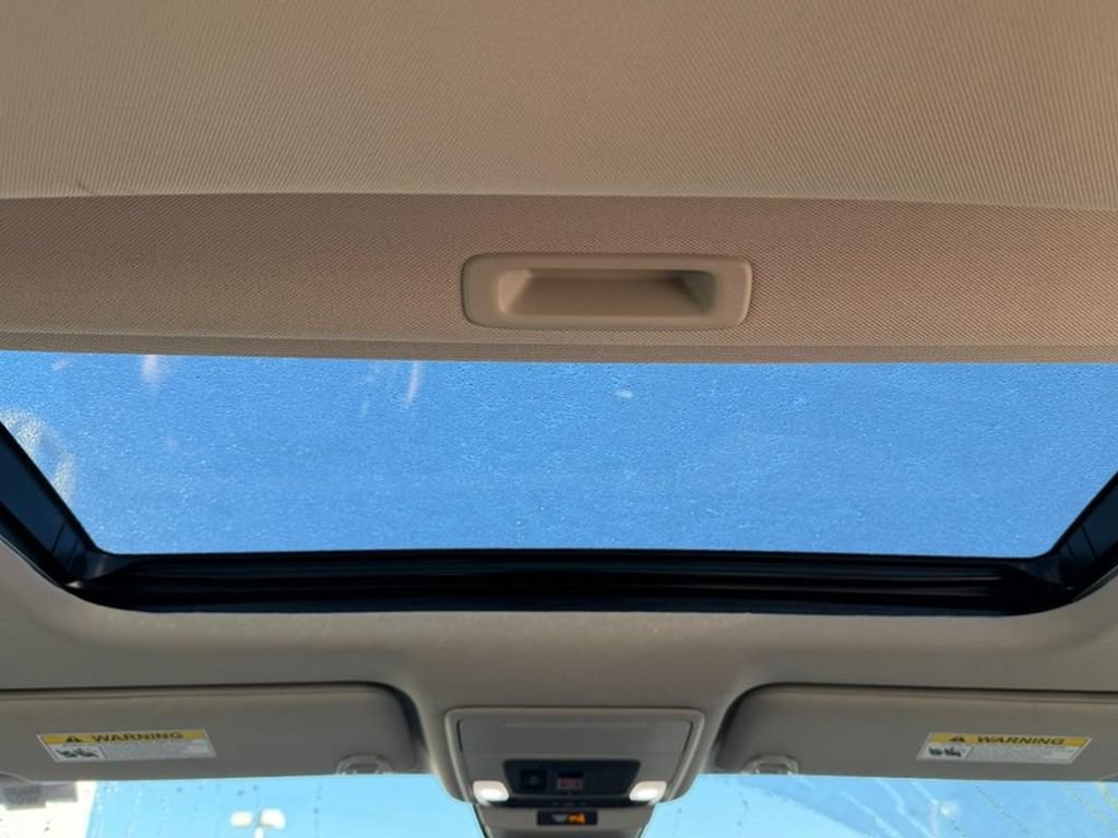 Certified 2025 Honda Accord SE image 11