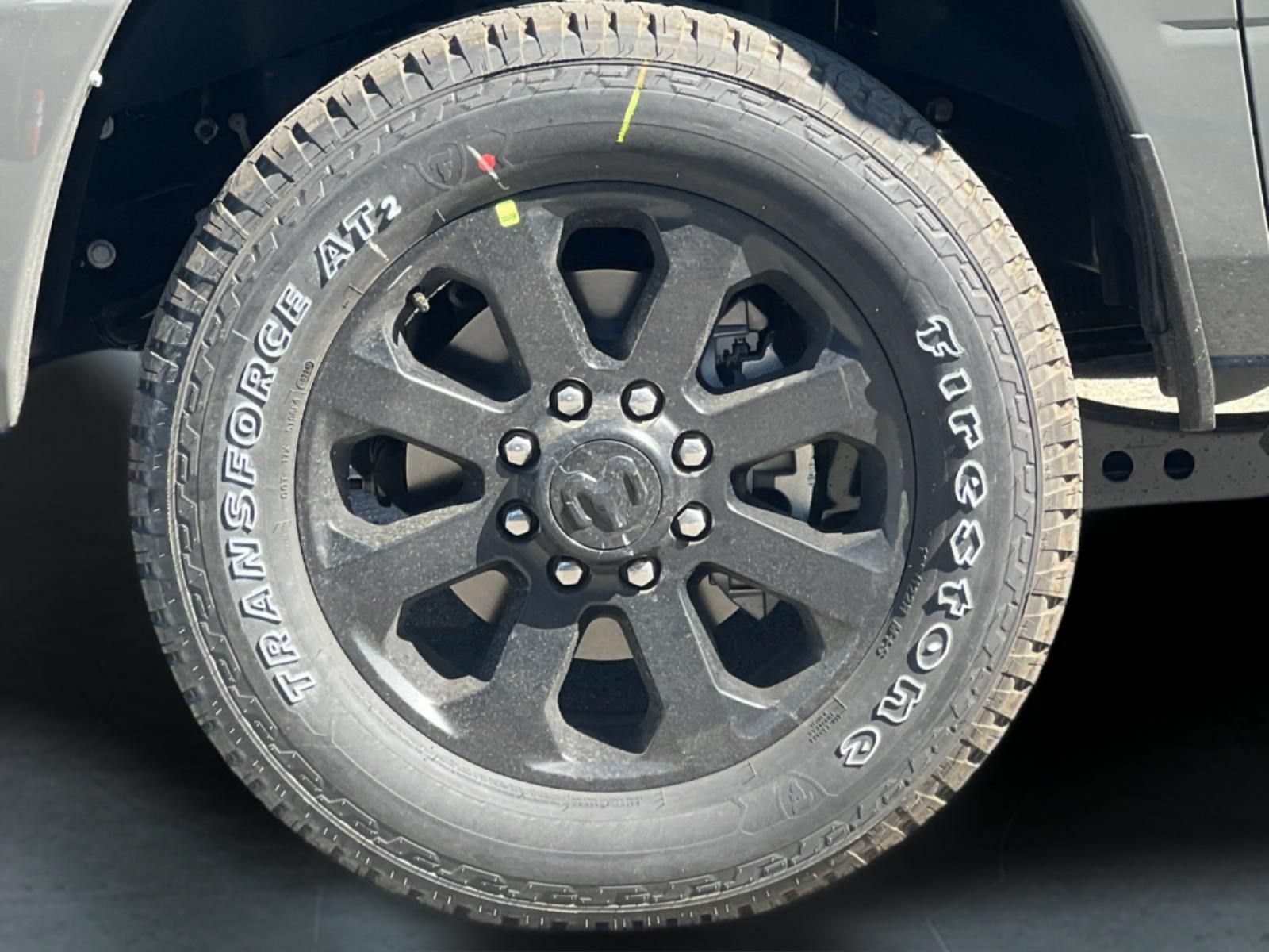 New 2026 RAM 2500 Laramie AWD/4WD image 25