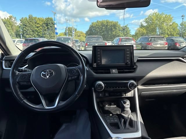 Used 2019 Toyota RAV4 XLE w/ Convenience Package AWD/4WD image 7