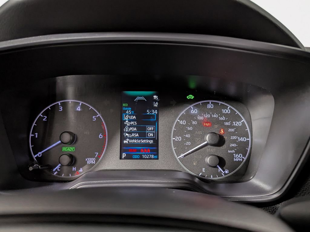 Certified 2025 Toyota Corolla LE image 29