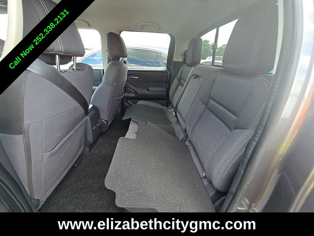 Used 2022 Nissan Frontier SV AWD/4WD image 5