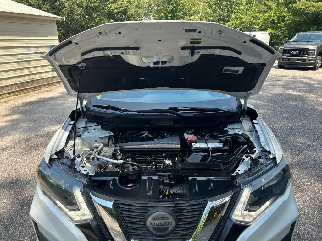 Used 2019 Nissan Rogue SV FWD image 14