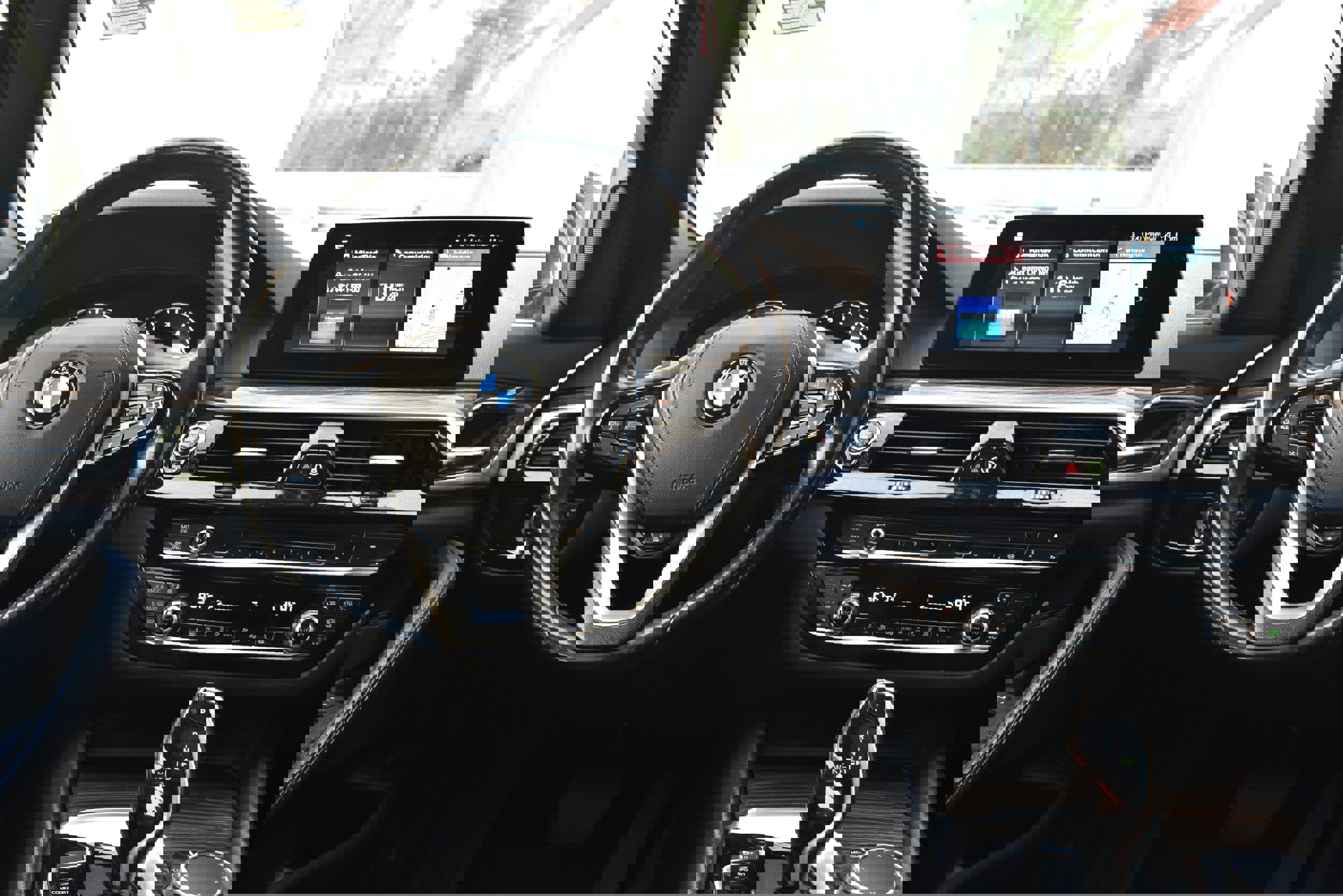 Used 2019 BMW 530i xDrive w/ Convenience Package image 29