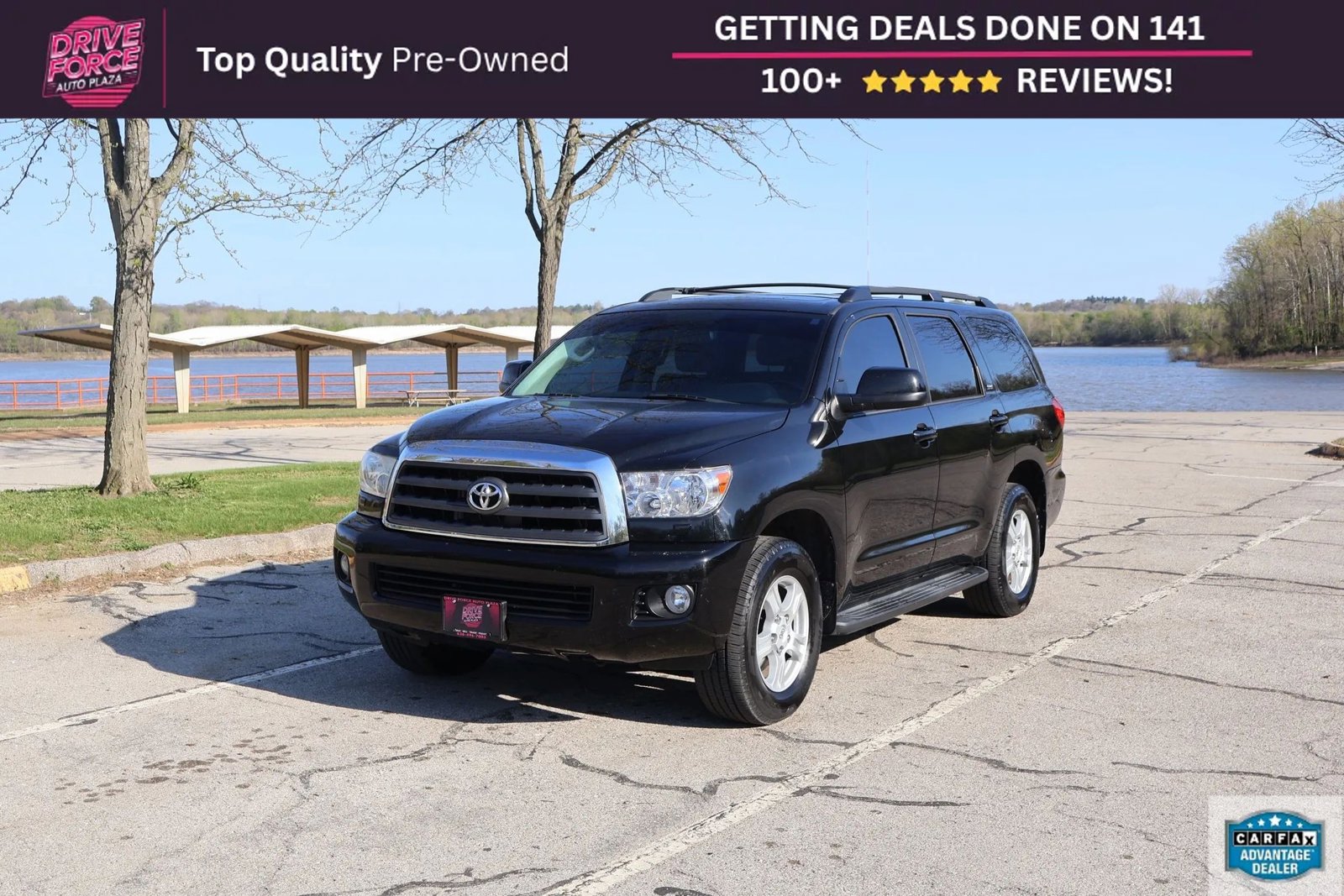 Used 2015 Toyota Sequoia SR5 w/ Premium Package AWD/4WD image 1