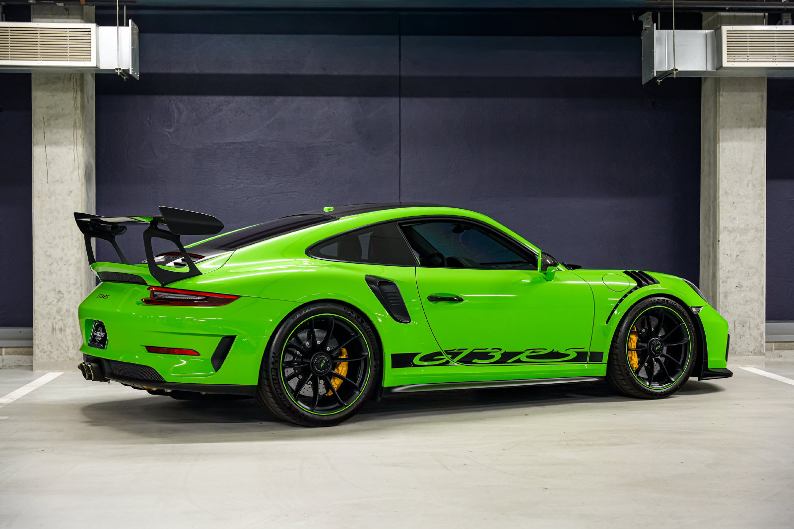 Used 2019 Porsche 911 GT3 RS RWD image 3