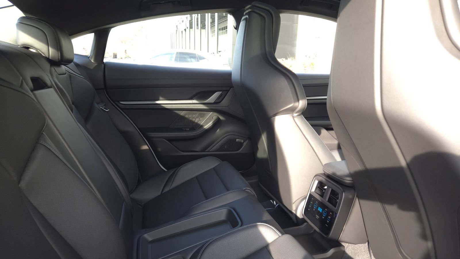Used 2025 Porsche Taycan RWD image 15