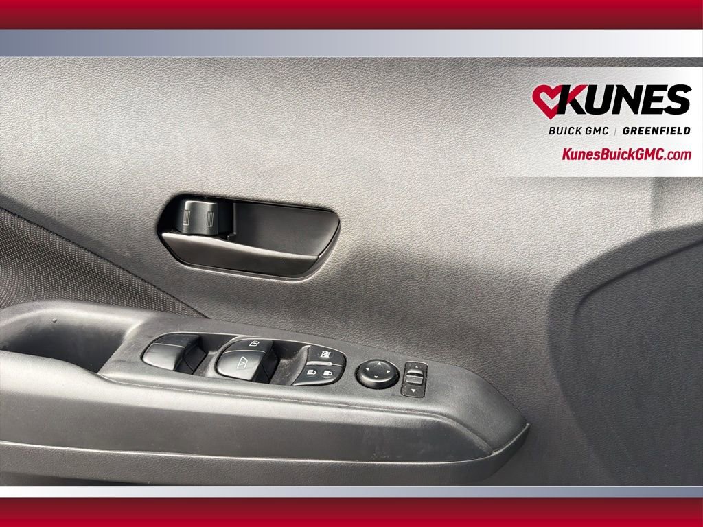 Used 2024 Nissan Kicks S image 24