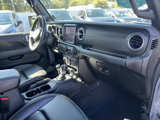 Used 2023 Jeep Wrangler Unlimited Sahara w/ Cold Weather Group image 14