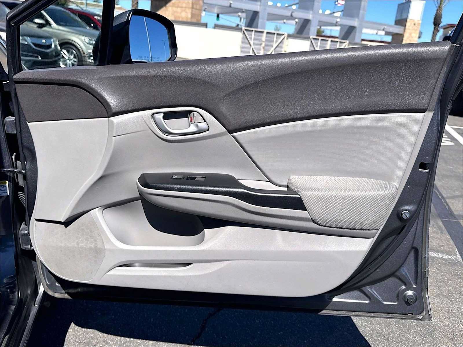 Used 2012 Honda Civic HF image 24