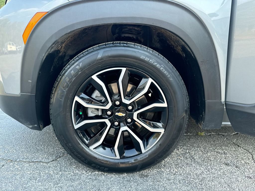 Used 2023 Chevrolet TrailBlazer ACTIV image 12